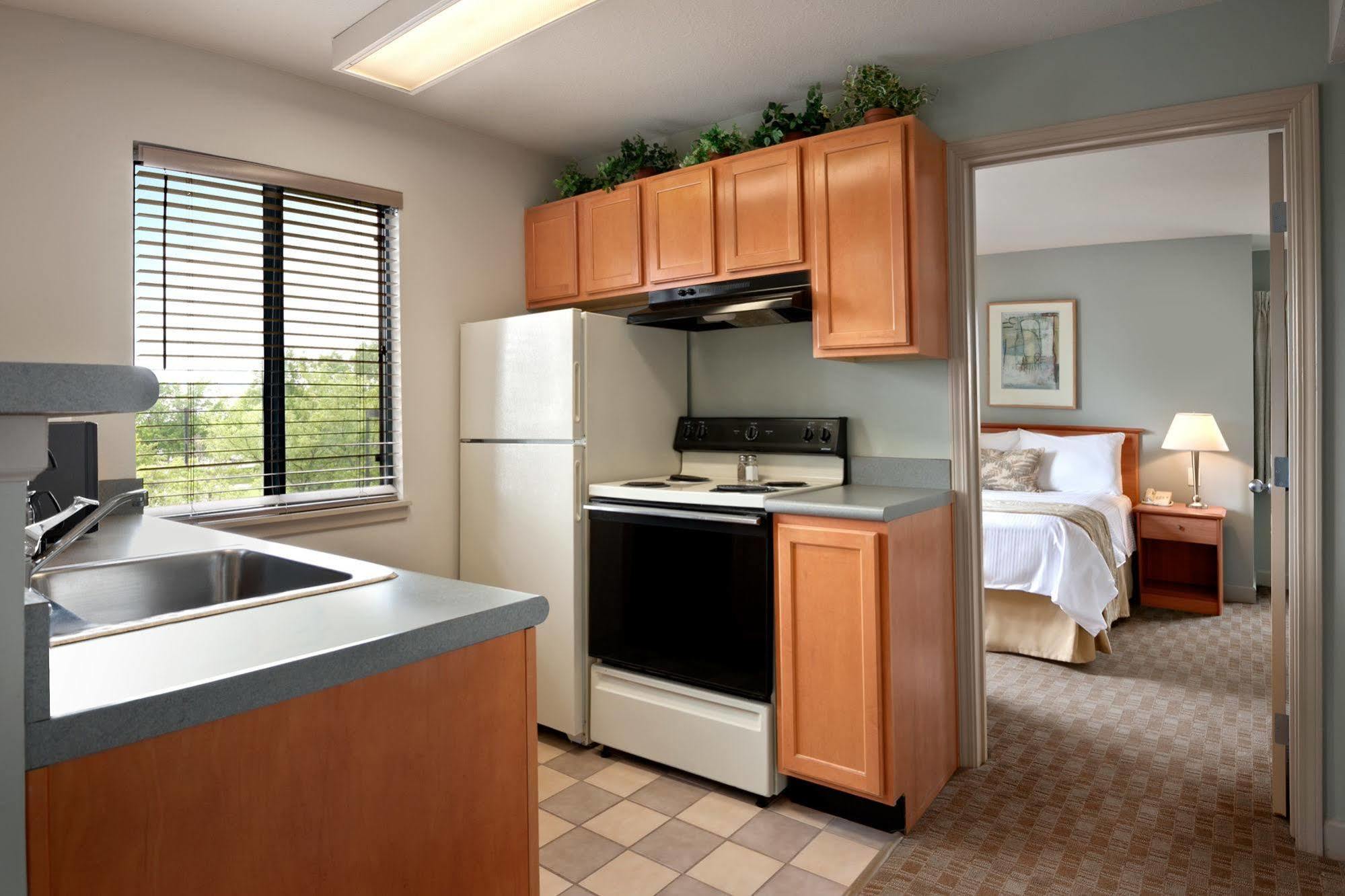 Hawthorn Suites By Wyndham Overland Park Eksteriør bilde